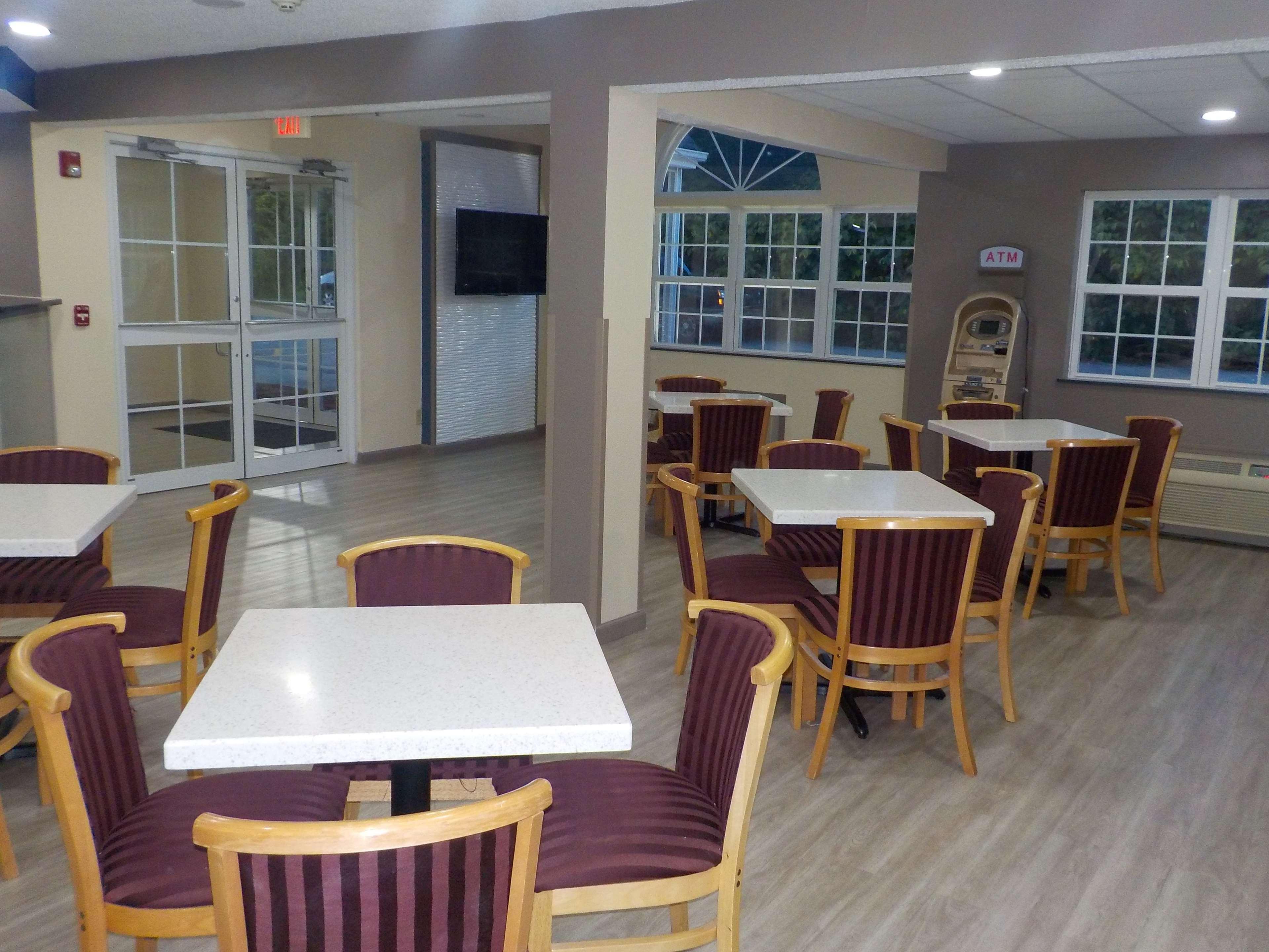 Mj Inn And Suites Marienville Interno foto